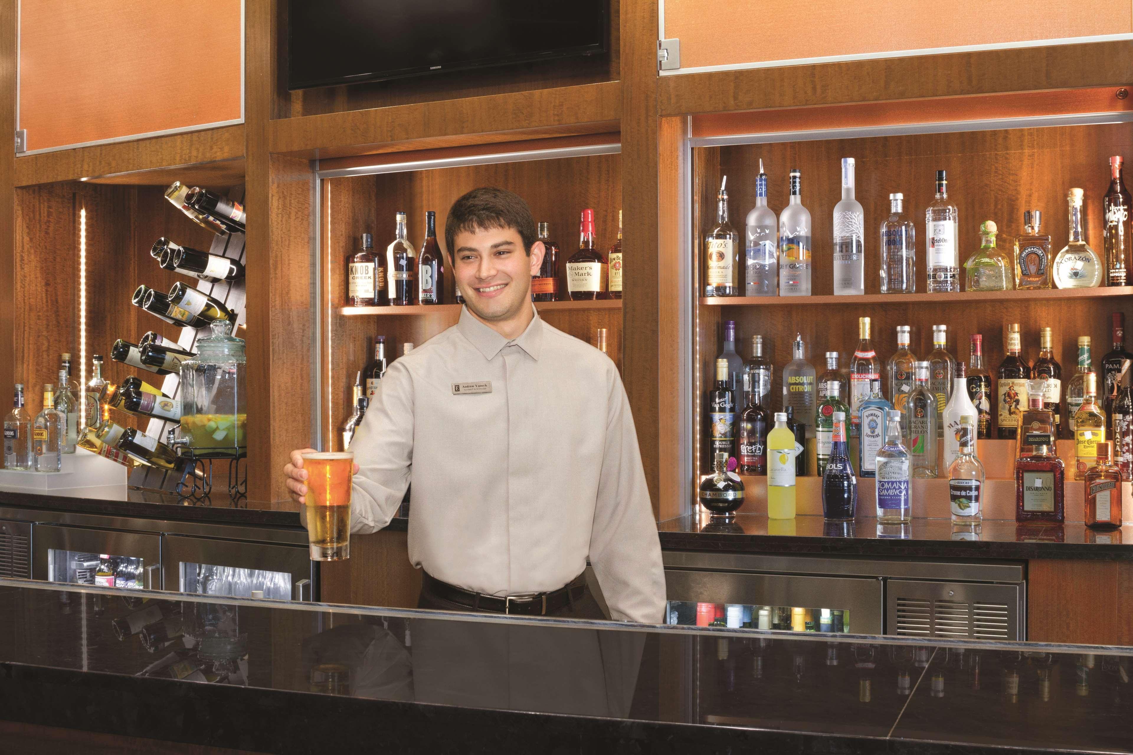 Embassy Suites Springfield Luaran gambar