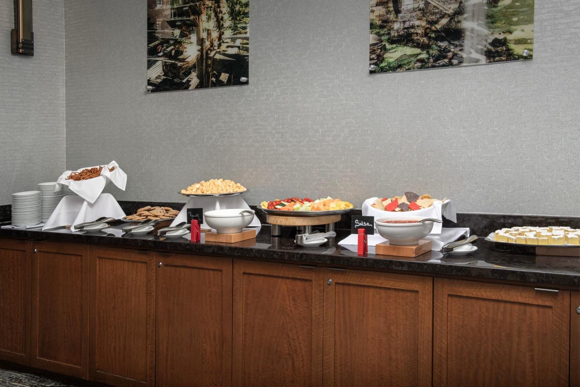 Embassy Suites Springfield Luaran gambar