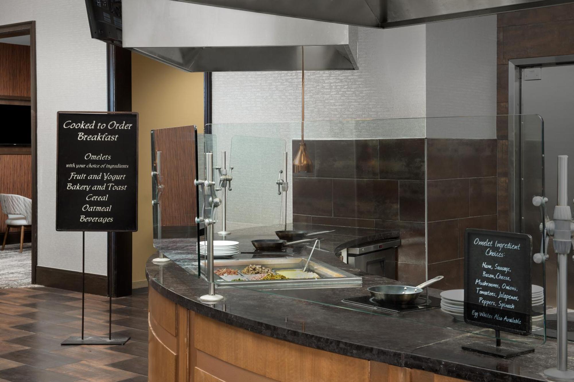 Embassy Suites Springfield Luaran gambar